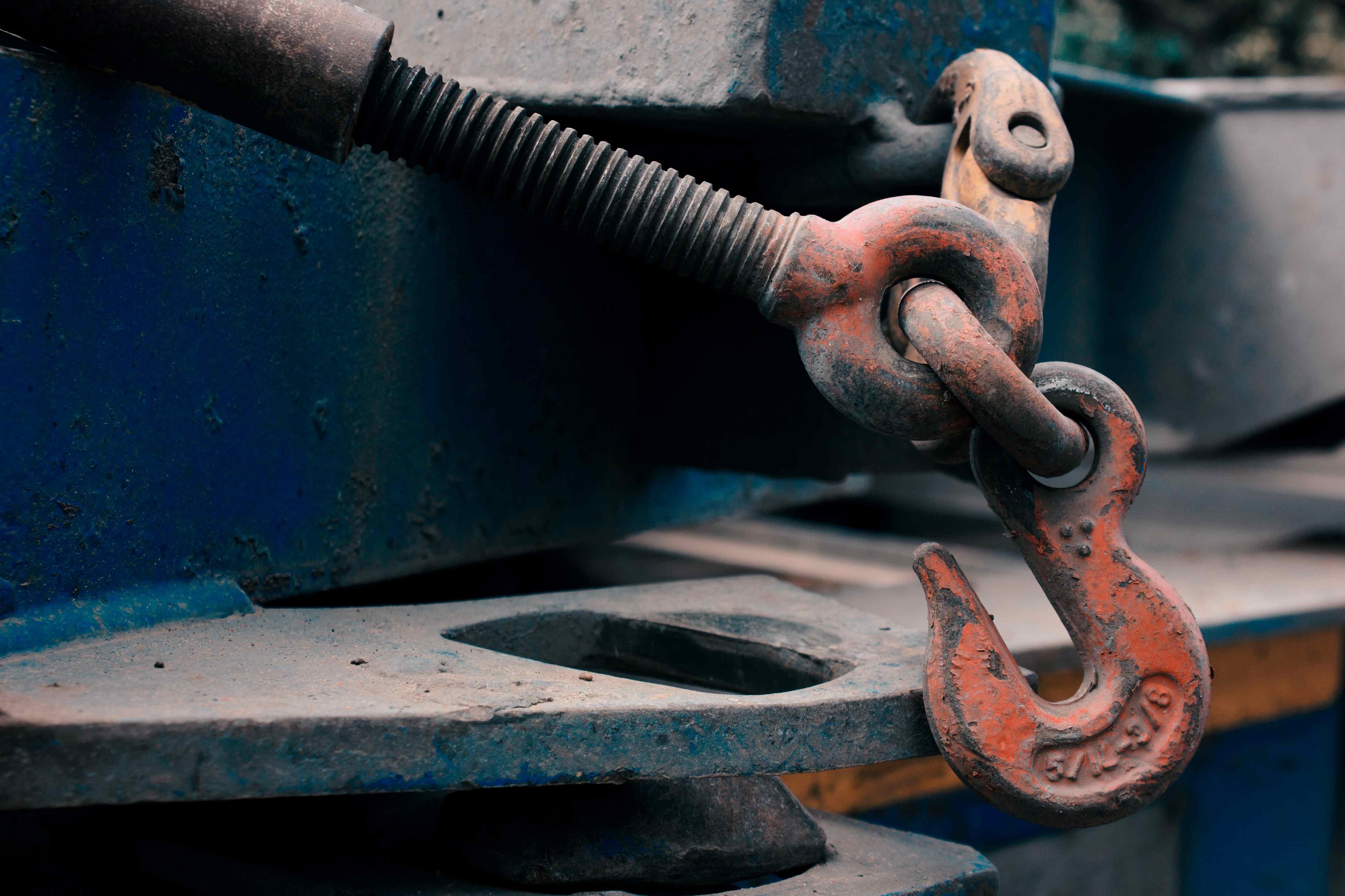 Industrial lifting and rigging operations