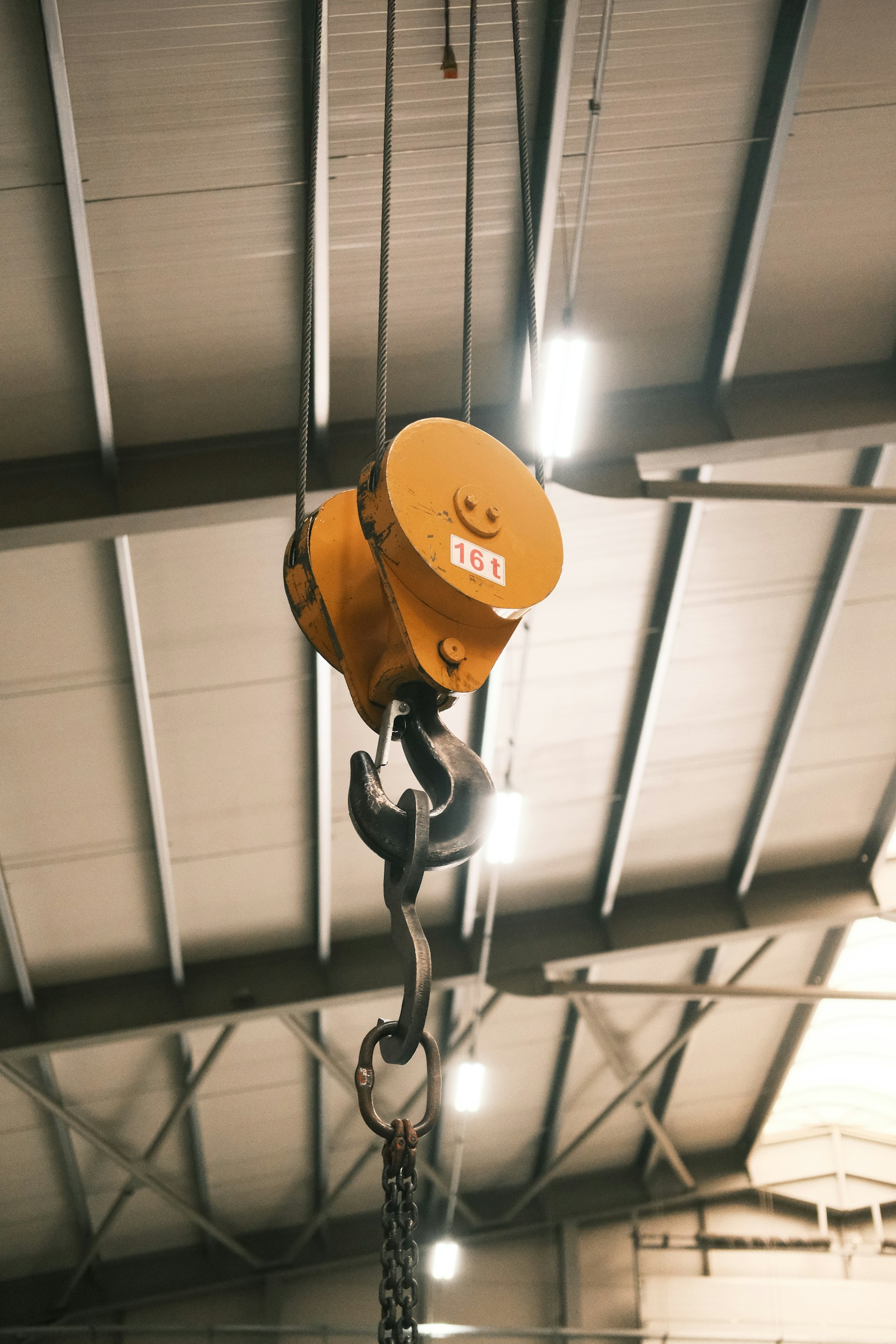 Industrial lifting equipment
